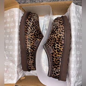 UGG Tasman Caspian Slippers Womens sz 8